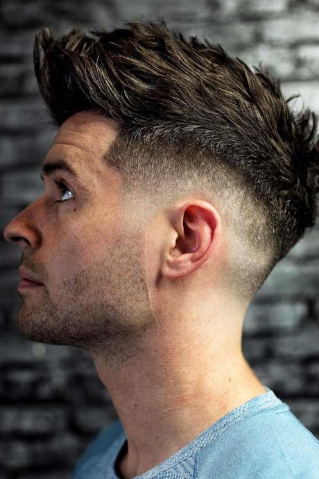 mens-hairstyle-2022-95_16 Mens hairstyle 2022