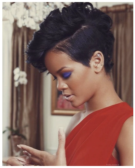 rihanna-short-hair-styles-2023-52-2 Rihanna short hair styles 2023