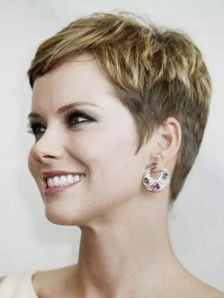 short-pixie-hairstyles-for-2023-78_10-3 Short pixie hairstyles for 2023