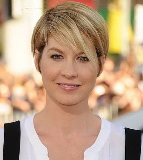 short-hairstyles-for-round-faces-2016-35_13 Short hairstyles for round faces 2016