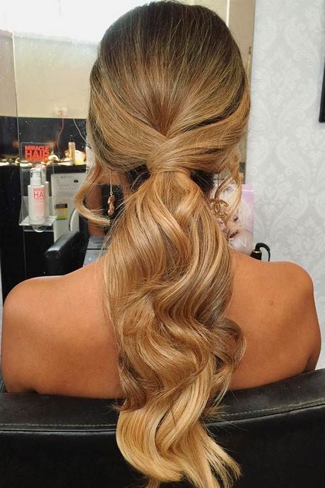 ball-hairstyles-2018-42_11 Ball hairstyles 2018