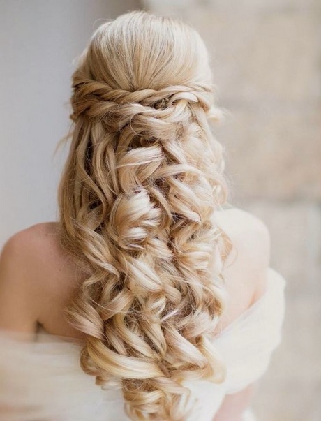 beautiful-bridesmaid-hairstyles-28_3 Beautiful bridesmaid hairstyles