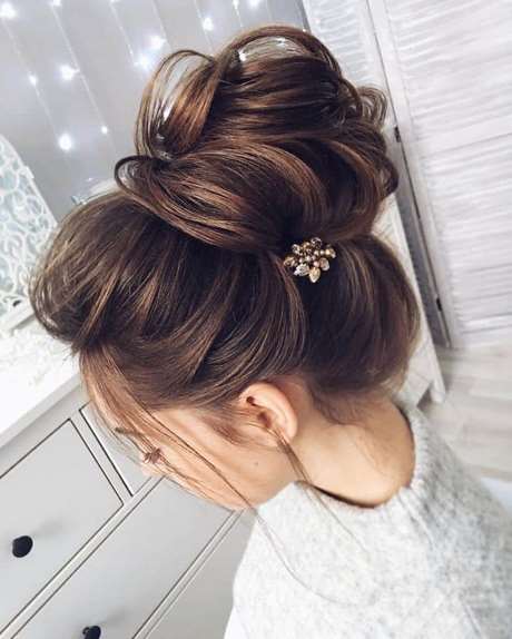 classy-updos-for-long-hair-22_2 Classy updos for long hair