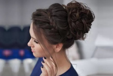 cute-prom-updos-for-long-hair-41_16 Cute prom updos for long hair