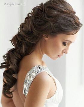 hairstyles-for-a-bride-on-her-wedding-day-87_12 Hairstyles for a bride on her wedding day