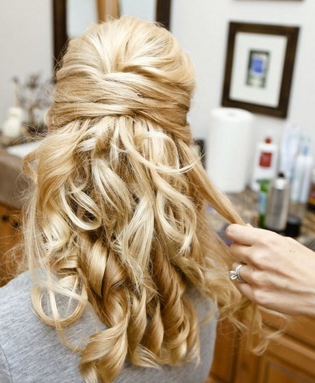 long-hair-bridesmaid-styles-54_6 Long hair bridesmaid styles