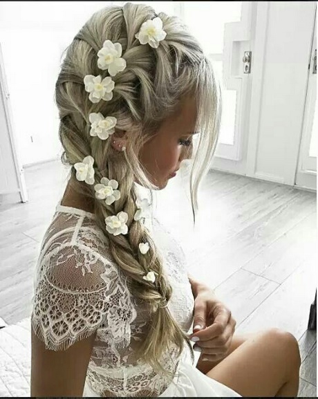 matric-hairstyles-for-long-hair-25_11 Matric hairstyles for long hair
