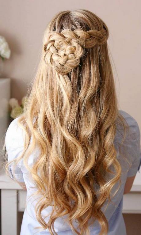 prom-hair-with-flowers-34_9 Prom hair with flowers
