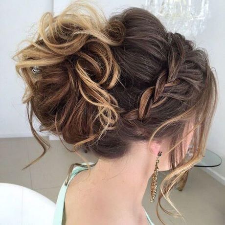 updo-hairstyles-for-graduation-57_20 Updo hairstyles for graduation