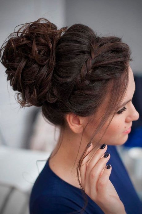 updos-for-long-hair-2018-31_4 Updos for long hair 2018