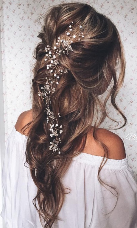 wedding-hairstyles-for-long-hair-bridesmaid-26_14 Wedding hairstyles for long hair bridesmaid