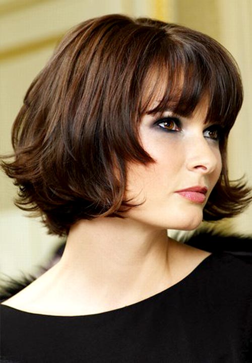 medium-length-hair-with-bangs-for-round-faces-33_2 Medium length hair with bangs for round faces