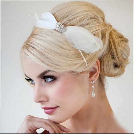 hairstyles-for-wedding-guests-medium-hair-86_7 Hairstyles for wedding guests medium hair