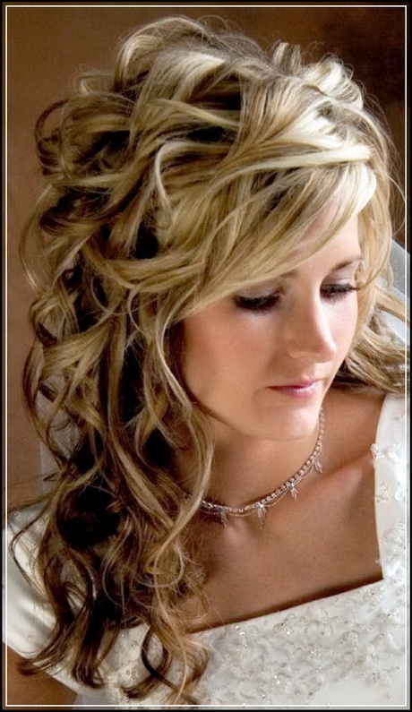 long-hairstyles-wedding-guest-54_12 Long hairstyles wedding guest