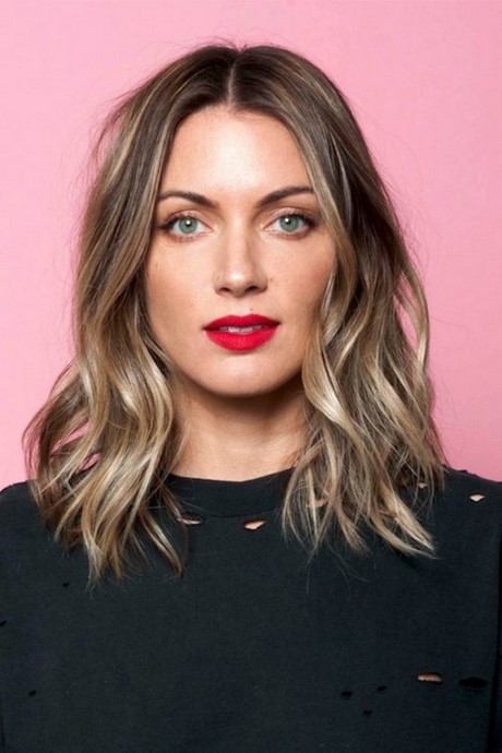 mid-length-hairstyles-for-thin-hair-08_14 Mid length hairstyles for thin hair