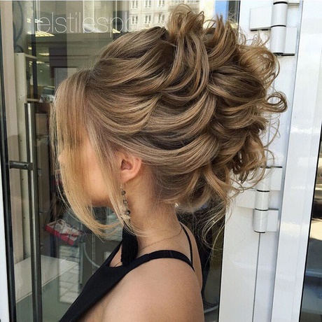 prom-hairstyles-for-long-hair-2018-61_5 Prom hairstyles for long hair 2018