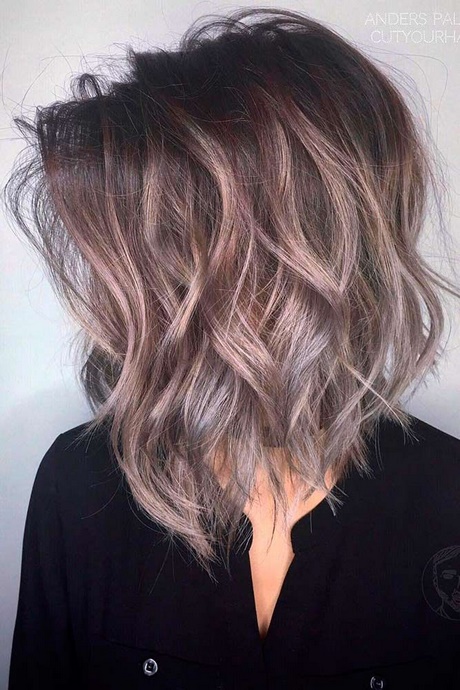 short-to-mid-length-hairstyles-2018-75_5 Short to mid length hairstyles 2018