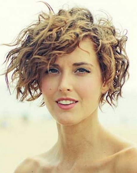 hairstyles-for-short-curly-hair-2019-19_14 Hairstyles for short curly hair 2019