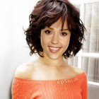 Short hairstyle for curly hair women
