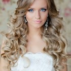 Curly long hairstyle