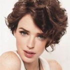 Styles for short curly hair 2019