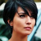 Pictures of short hairstyles for 2022