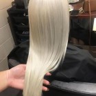 Creamy blonde hair dye