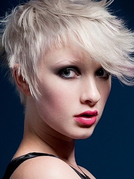 amazing-short-haircuts-for-women-82_14 Amazing short haircuts for women