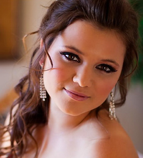 bridal-hairstyles-for-round-faces-76_2 Bridal hairstyles for round faces
