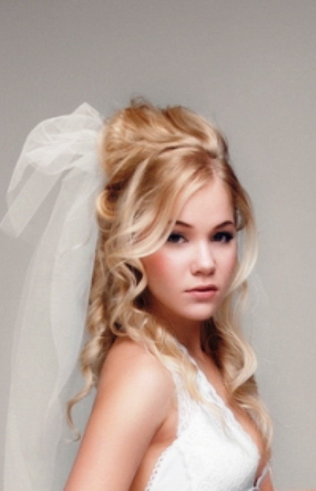 bridal-hairstyles-long-hair-down-14_9 Bridal hairstyles long hair down