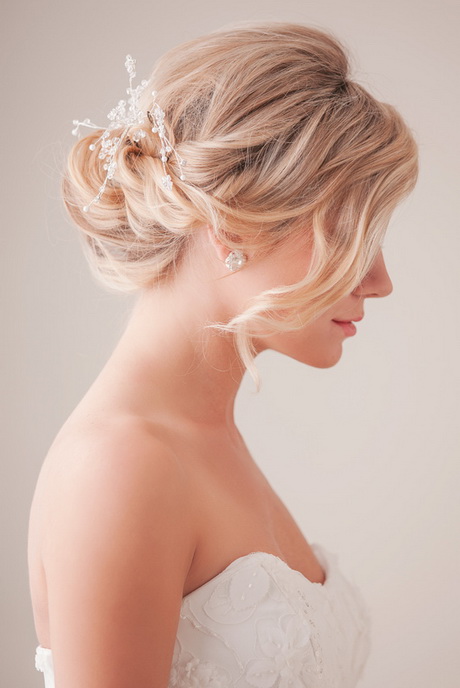 brides-hair-up-69_15 Brides hair up