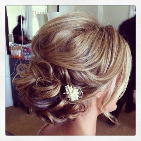 bridesmaid-hair-up-60_3 Bridesmaid hair up