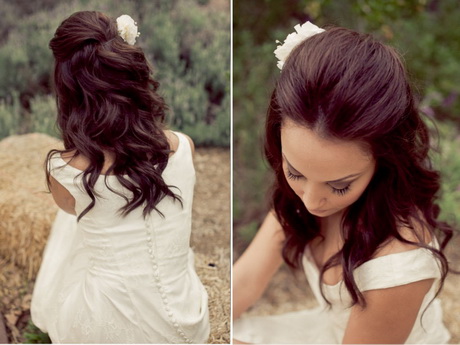 bridesmaid-hairstyles-half-up-55_13 Bridesmaid hairstyles half up