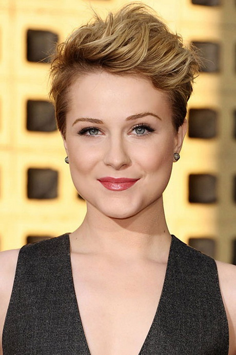 celebrities-with-short-hair-styles-95_17 Celebrities with short hair styles