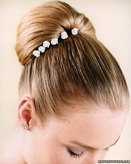 classic-bridal-hairstyles-22_17 Classic bridal hairstyles