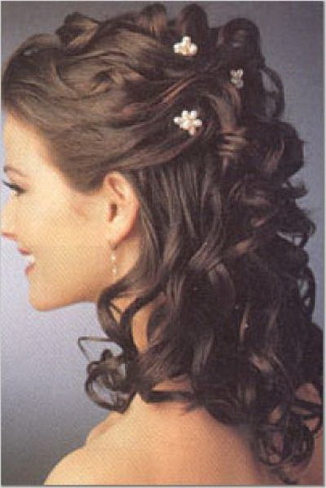 curly-bridesmaid-hair-77_17 Curly bridesmaid hair