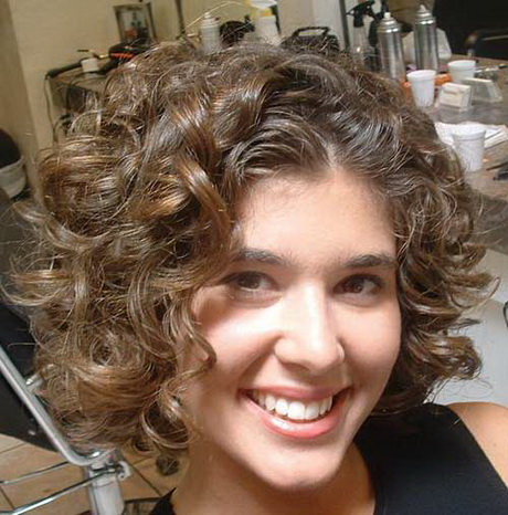 cute-styles-for-short-curly-hair-33 Cute styles for short curly hair