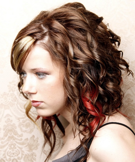 easy-hairstyles-for-short-curly-hair-12_19 Easy hairstyles for short curly hair
