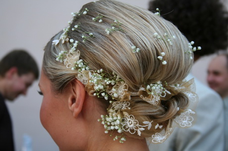 flowers-for-wedding-hair-61_9 Flowers for wedding hair