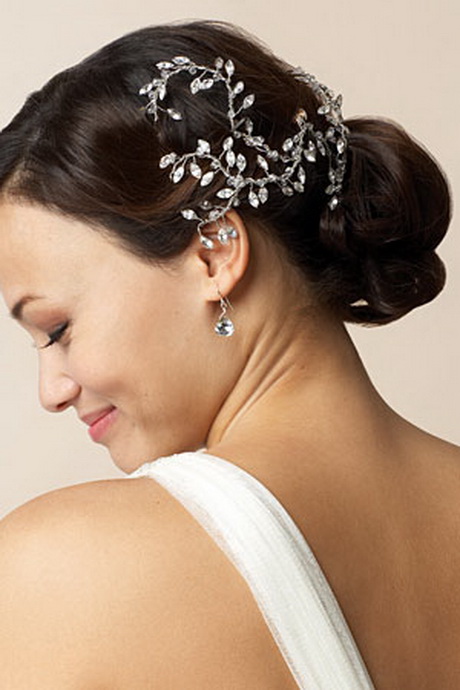 hair-accessories-for-brides-90_5 Hair accessories for brides