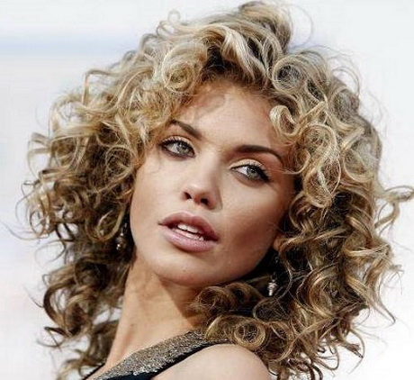 hairstyles-for-curly-hair-women-52_8 Hairstyles for curly hair women
