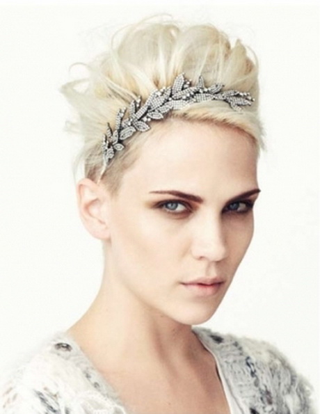 holiday-hairstyles-for-short-hair-51_4 Holiday hairstyles for short hair