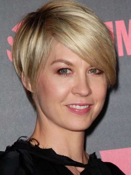 layered-short-haircuts-2015-37_9 Layered short haircuts 2015