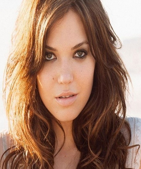 Long hairstyles layered around face