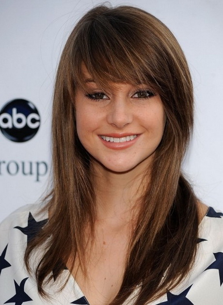 med-length-haircuts-with-bangs-89 Med length haircuts with bangs