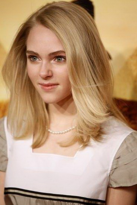 medium-haircuts-for-girls-69_20 Medium haircuts for girls