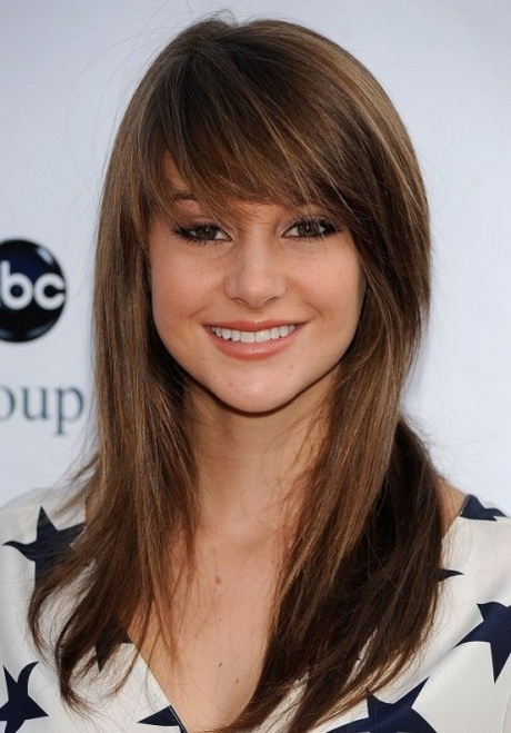 medium-haircuts-for-women-with-bangs-39_7 Medium haircuts for women with bangs