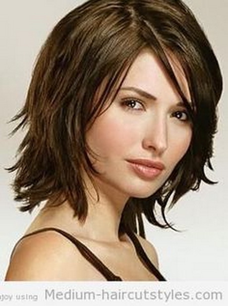 medium-layered-haircuts-for-women-63_2 Medium layered haircuts for women