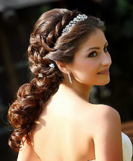 medium-length-bridal-hairstyles-35_14 Medium length bridal hairstyles