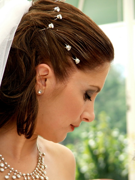 short-hair-bridal-styles-38_20 Short hair bridal styles